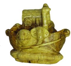 Nooan arkki oliivipuuta