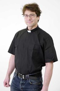 Lyhythihainen puuvillainen papinpaita miehelle, Ateljé Solemnis