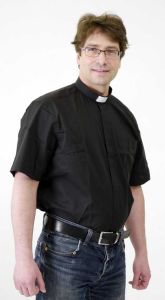 Lyhythihainen puuvillainen papinpaita miehelle, Sacrum