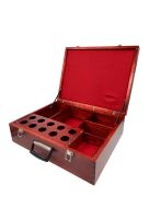 Ehtoollisvälinesalkku petsattua koivua