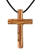 Oliivipuinen ristiriipus nystyröillä 7 cm 